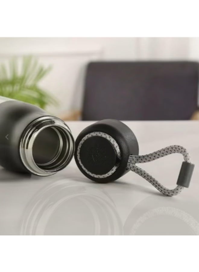 Stainless Steel Vacuum Insulated Water Bottle 550ml – Keeps Hot up to 10 Hours & Cold up to 30 Hours - Image 3